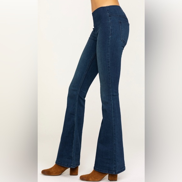 FREE PEOPLE | WOMEN'S DARK WASH FLARE PENNY PULL ON JEANS | Sz 25 | NWT - Picture 7 of 7